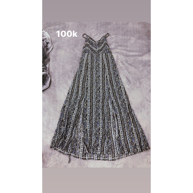 Đầm maxi đi biển