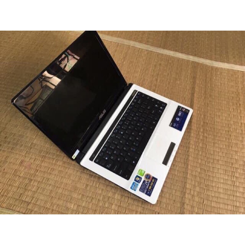 Laptop UFO Asus K43 i5 trắng thời trang đẹp tinh khôi | BigBuy360 - bigbuy360.vn