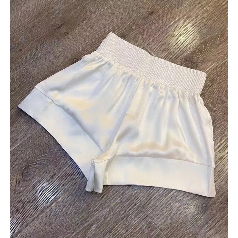 quần short lụa cạp chun Chaneo