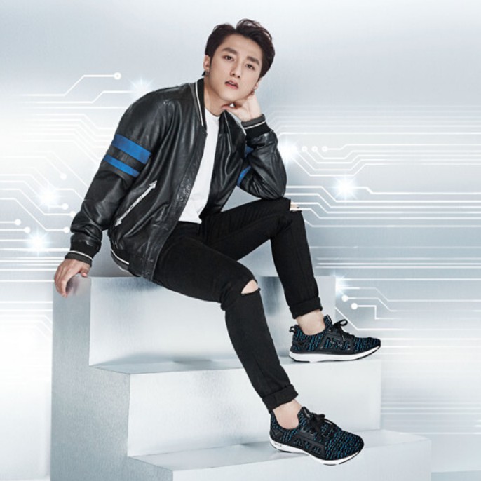 [Mã FASHIONMALLT4 giảm 15% tối đa 30K đơn 150k] Quần jean nam rách gối Q220 (Đen) MĐ