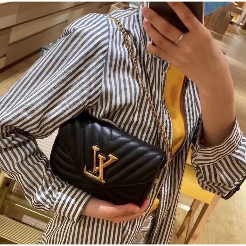 Set 2in1 túi đeo chéo Lv new wave kèm túi tròn nhỏ Da mềm mịn Fullbox size 20