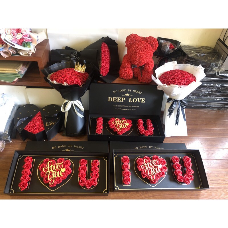 quà tặng sinh nhật- quà tặng - bó 50 bông sáp đỏ phối giấy đen hàn quốc