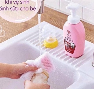 Nước rửa bình sữa Arau chai 500ml