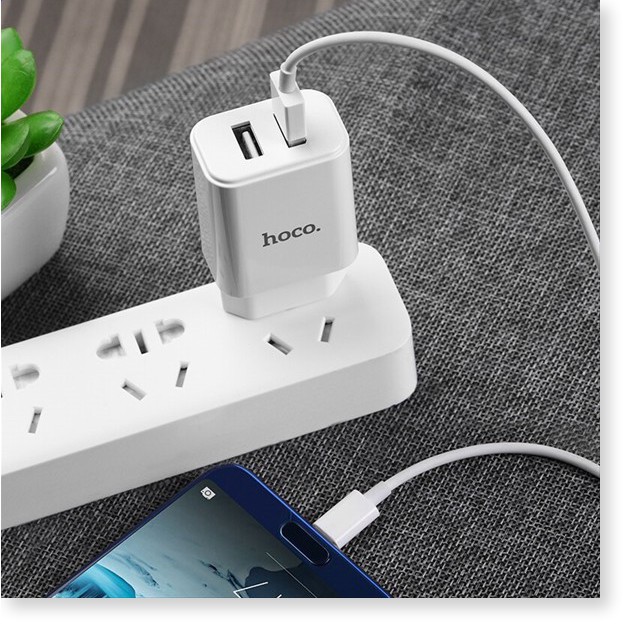 Cốc sạc Hoco C80A 2 cổng ( USB + Type- C ) 3.1A, PD 18W, Q.C 3.0 hỗ trợ sạc nhanh cho điện thoại - MrPhukien