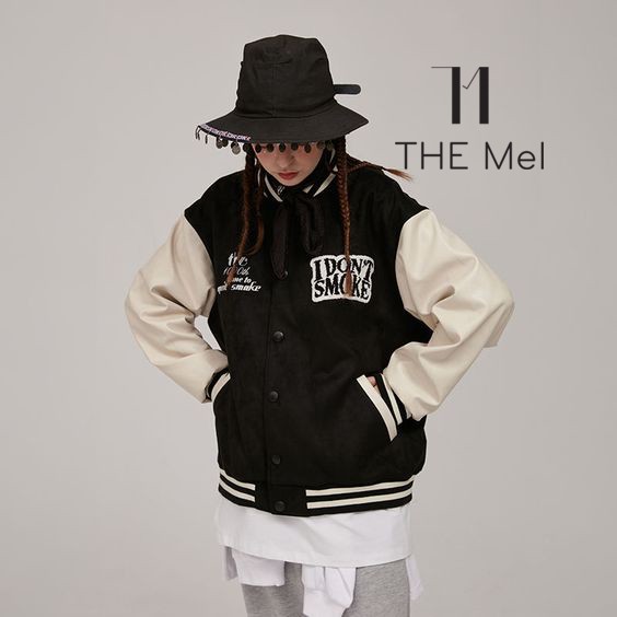 CÓ SẴN - Áo khoác bóng chày form crop - Playboy - varsity Jacket - The Mei | BigBuy360 - bigbuy360.vn