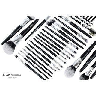 BỘ CỌ TRANG ĐIỂM XẾP LỚP BEALY 32C