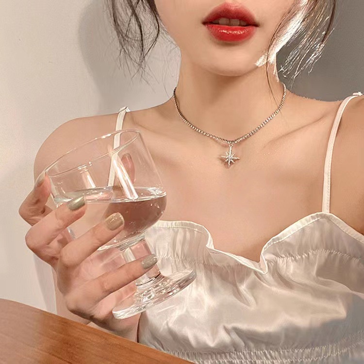 Vòng cổ Mặt Ngôi Sao Năm Cánh