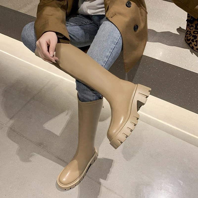Boot đế cao nhiều màu