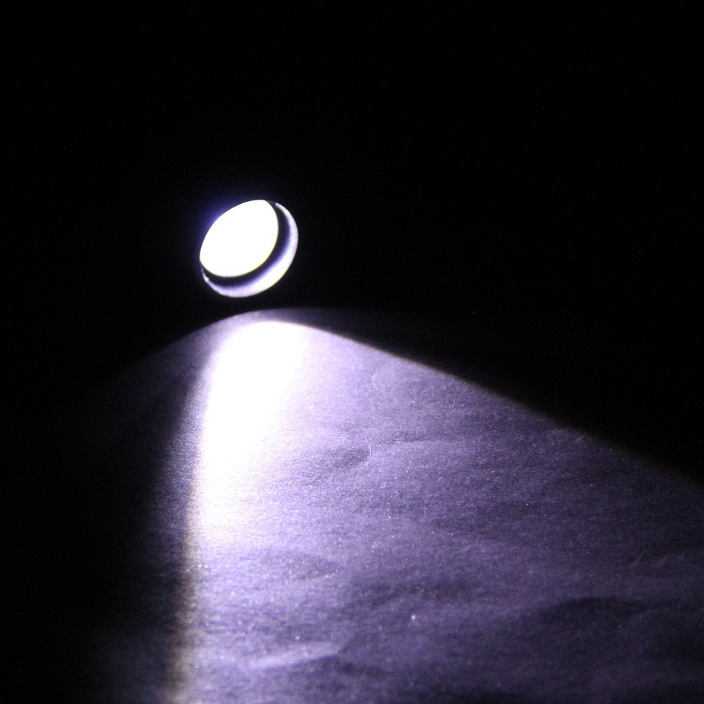 Đèn pin chống nước 2000 Lumens CREE Q5 LED kèm giá đỡ
