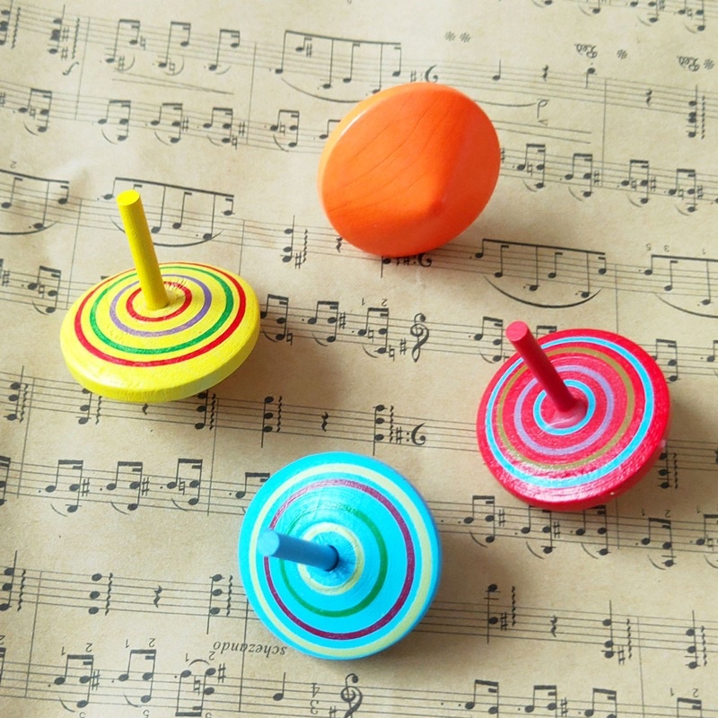 Con quay gỗ nhiều màu
