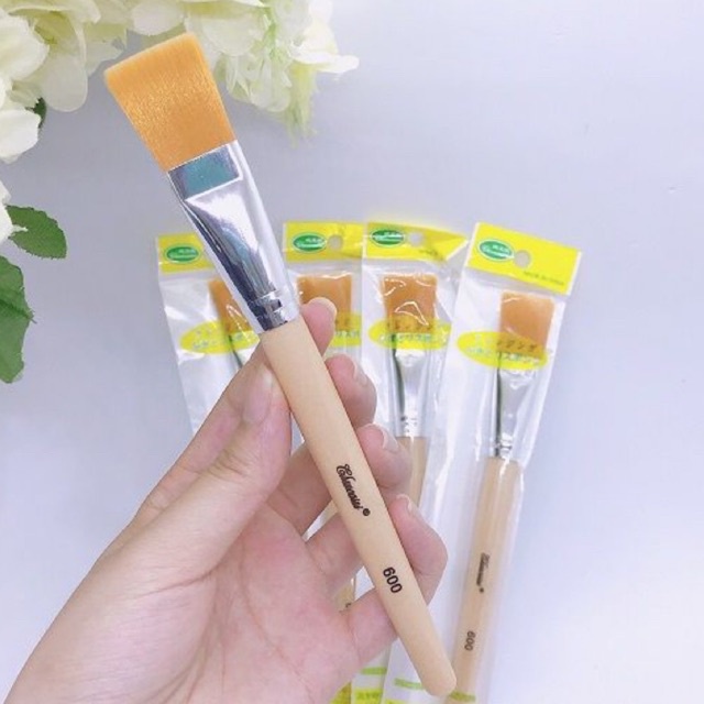 Chổi đắp mặt cán gỗ