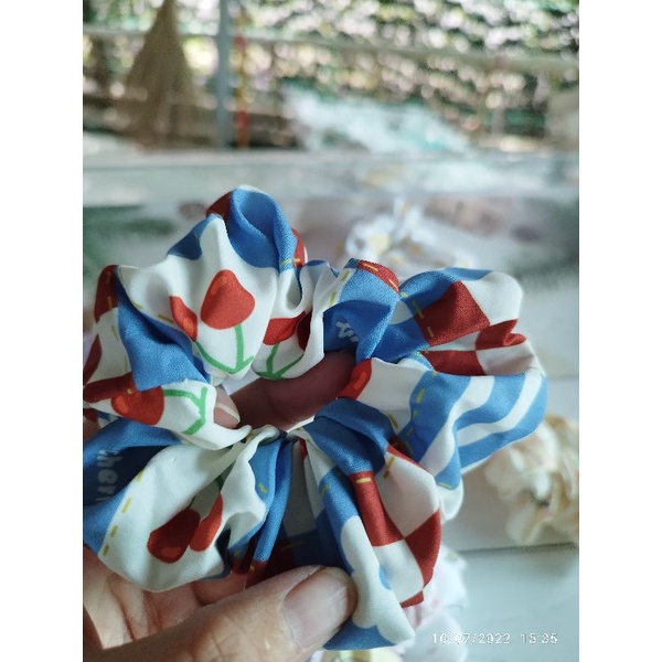 Cột tóc scrunchess nhiều màu