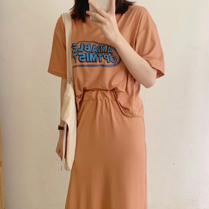 SUXI Bộ Áo Thun Ngắn Tay In Chữ + Chân Váy Trơn Màu Xinh Xắn Dành Cho Nữ