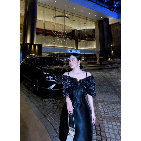 Đầm bẹt vai Lý Nhã Kỳ 3 màu nude+đen+trắng