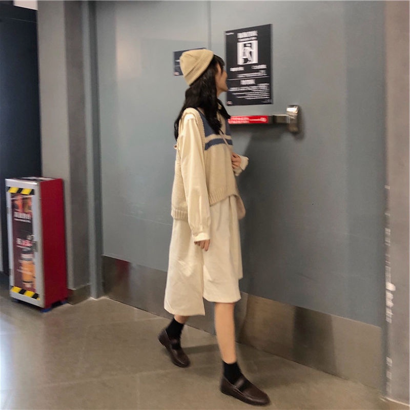 Áo Dệt Kim Không Tay Cổ Chữ V Màu Sắc Thời Trang Mùa Thu Cho Nữ