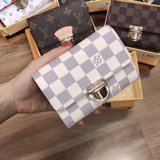 Ví Lv khóa gập Fullbox