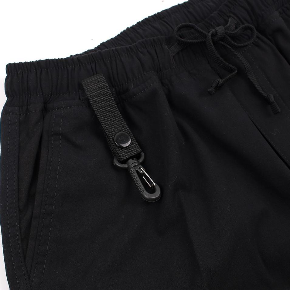 Đã có... Quần Short Melo "Dịch" Màu Đen