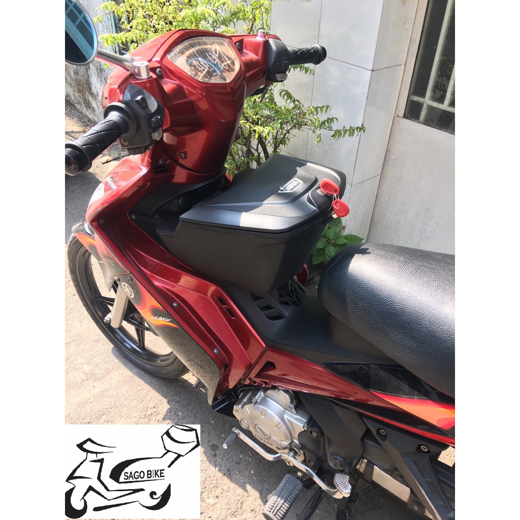 Thùng giữa Exciter 2009, thùng Givi G10N kèm bát chuẩn theo xe, hàng Givi chính hãng, bảo hành 2 năm