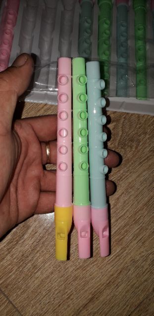 Sét 3 chiếc ống sáo bằng nhựa rất đẹp như hình