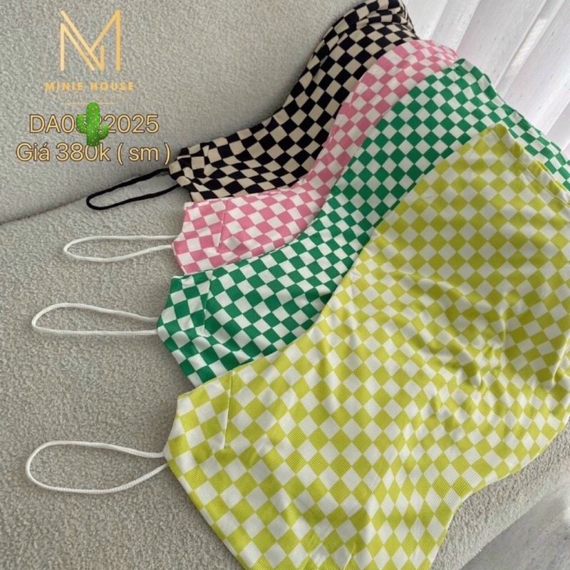 [HOT] Đầm hai dây trơn đính nút Xinh NG33211