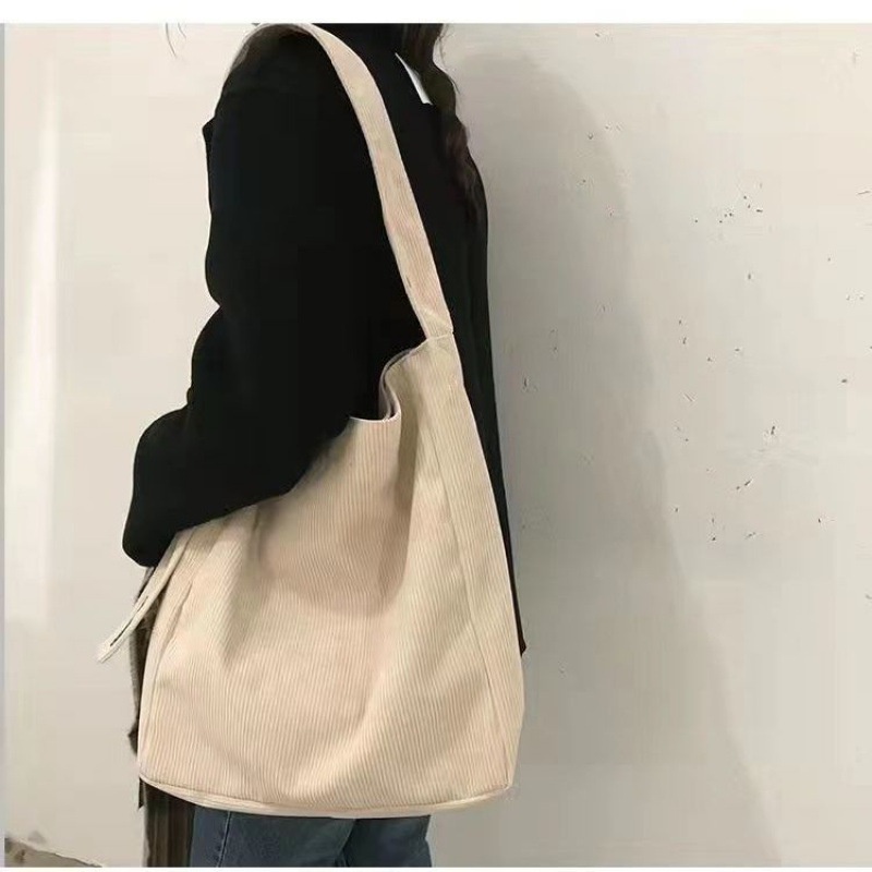 Túi Nhung Đeo Chéo Vai Thời Trang sc4398