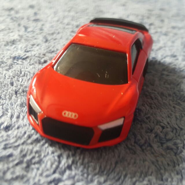 Xe mô hình Tomica Audi R8