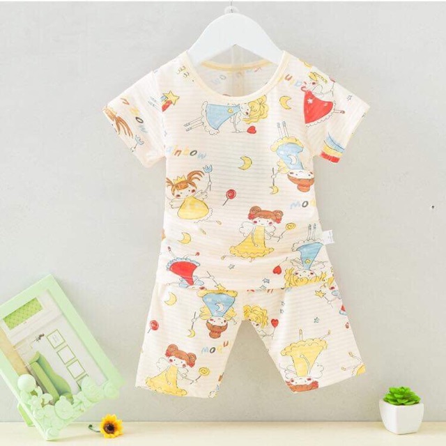 Đồ bộ cotton tre lửng bé gái đáng yêu