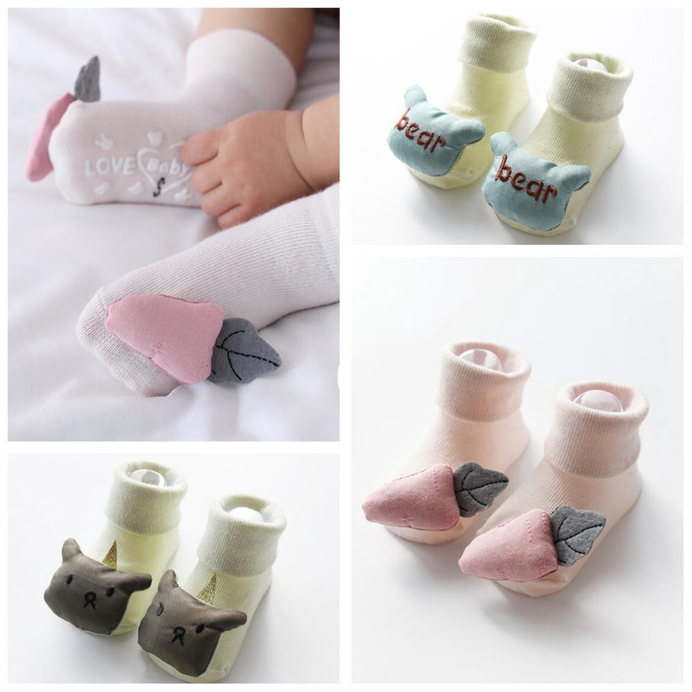 Vớ cotton chống trượt họa tiết hoạt hình 3D cho bé