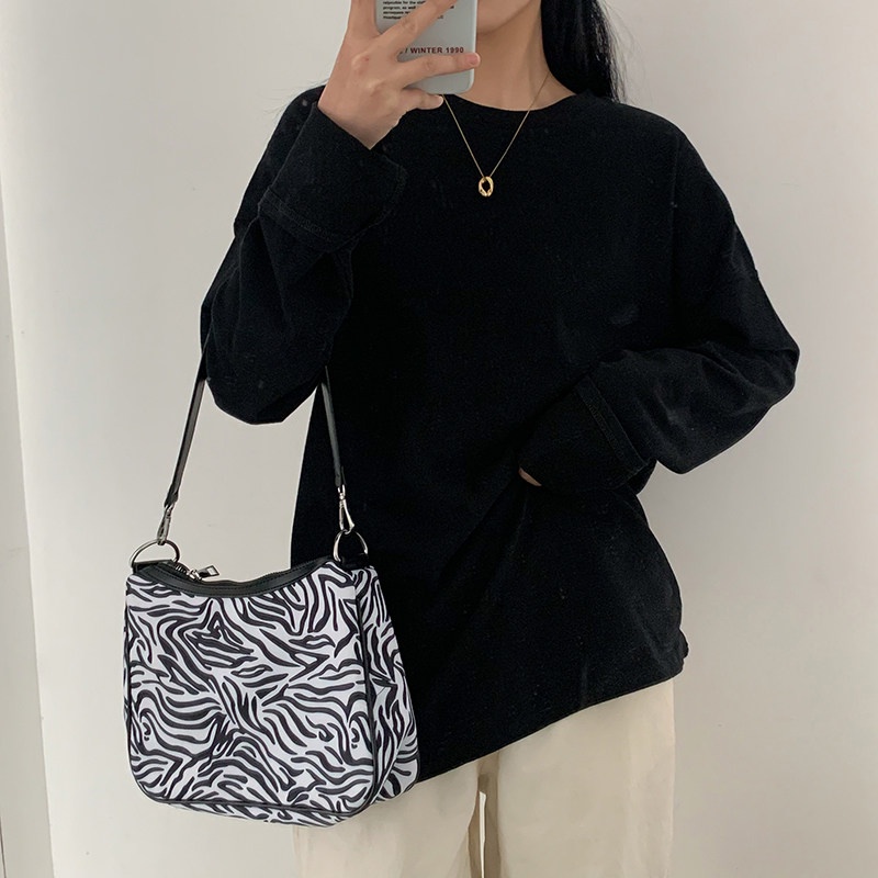 SUXI Áo Thun Nữ Dài Tay Cổ Tròn Màu Sắc Thanh Lịch