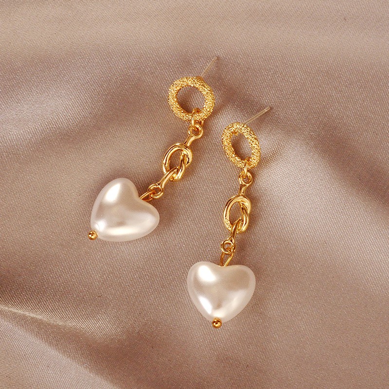 Đôi Khuyên Tai Nữ Hình Trái Tim Thời Trang Hàn Quốc Xinh Xắn