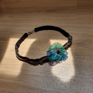 Vòng cổ handmade kết cườm & pha lê