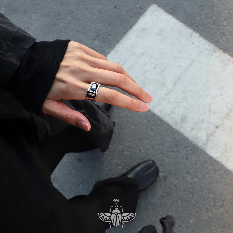 Nhẫn Cặp Màu Đen Đính Đá Zircon Cho Nam Nữ