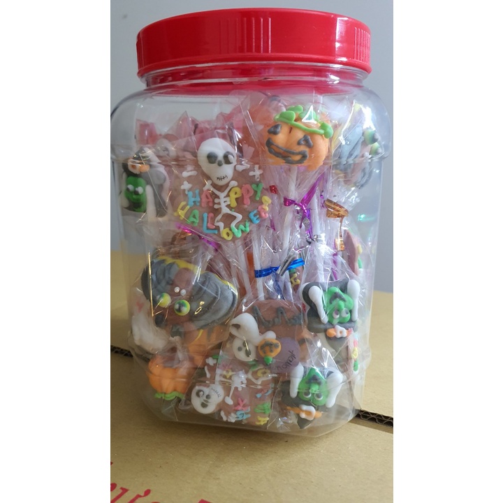 Kẹo Halloween mẫu cực độc đáo sẽ là sản phẩm không thể thiếu trong đêm Halloween cho các bé.