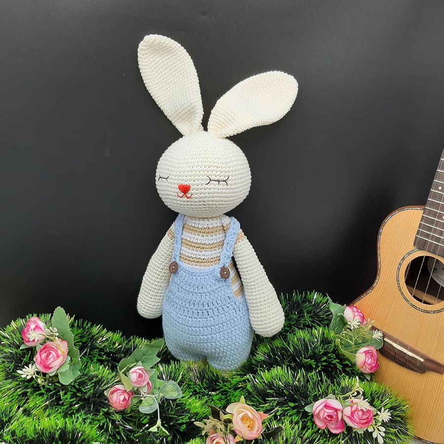 Gấu bông móc len Amigurumi cao cấp Amiu Việt Nam - Thỏ Lala quần yếm, đồ chơi nhồi bông handmade dễ thương - SP000130