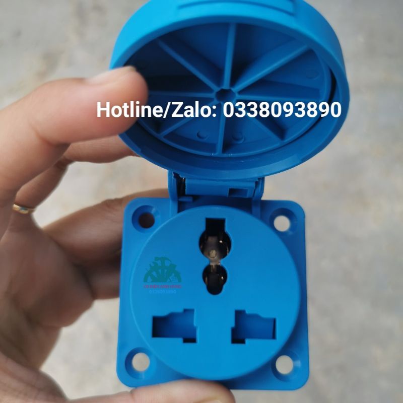 Ổ Cắm Công Nghiệp Đa Năng EBCEE Có Nắp Đậy Chống Nước 1 Pha - 10A - 2P+E – IP54 ( loại Ốp Tủ Điện)