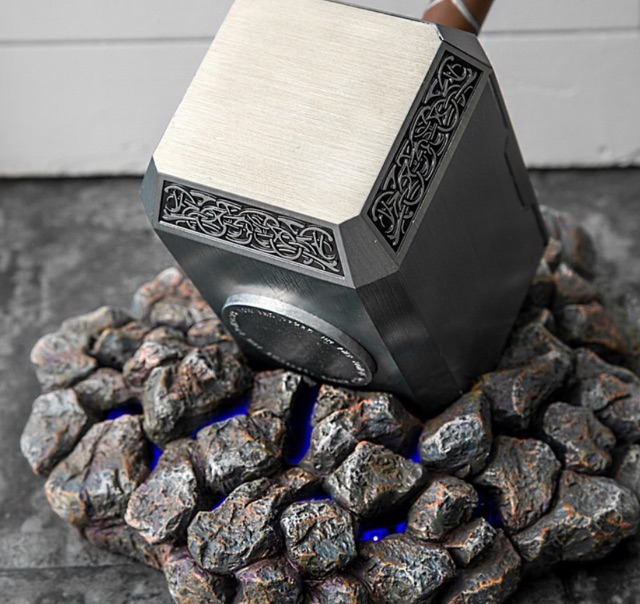 Búa Mjolnir kim loại full kích cỡ 1:1