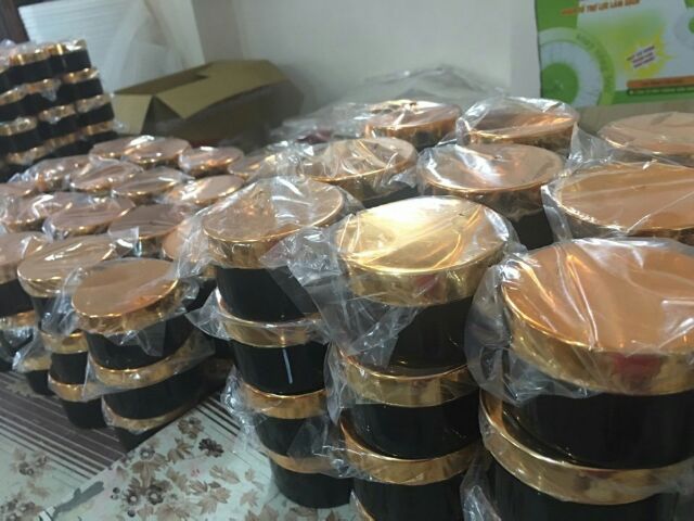 Hũ kem body 100gr nắp xi vàng