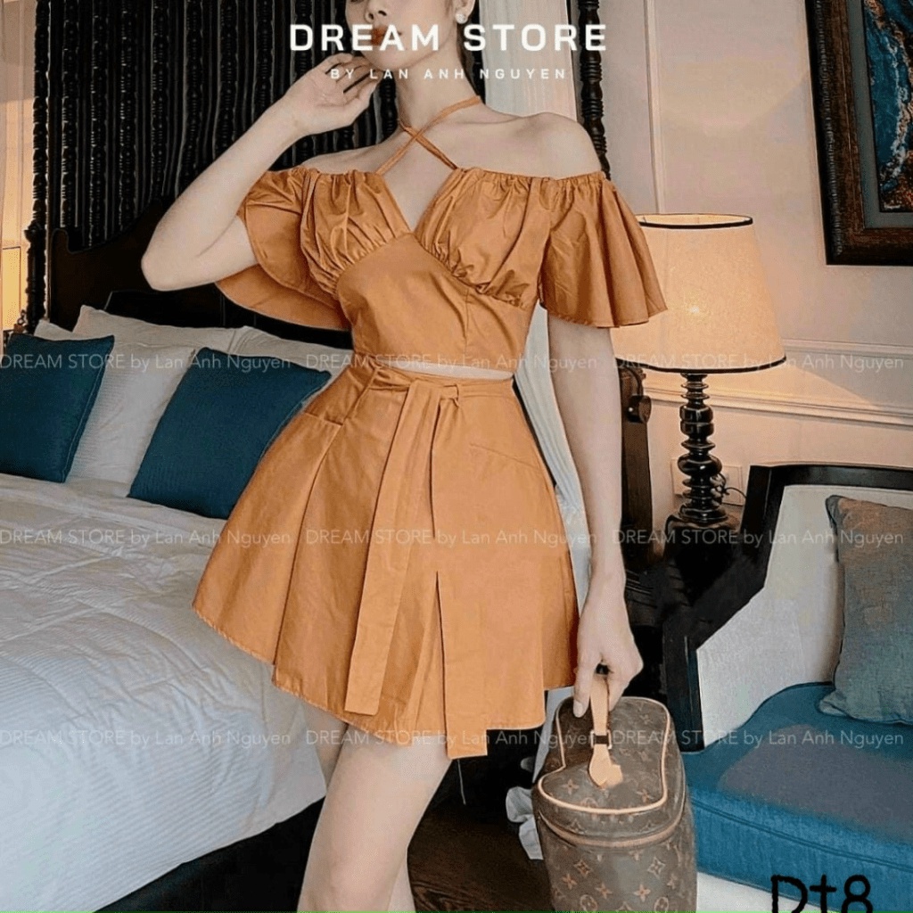 Mẫu Mới Thiết Kế Hợp Thời Trang ---Sét Lụa Áo Trễ Vai+ Váy Ngắn Siêu Xinh UP