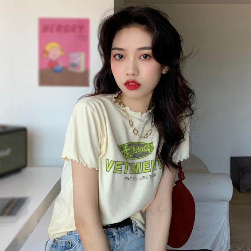 Áo croptop tay ngắn thun cổ tròn họa tiết in chữ phong thời trang cho nữ | BigBuy360 - bigbuy360.vn