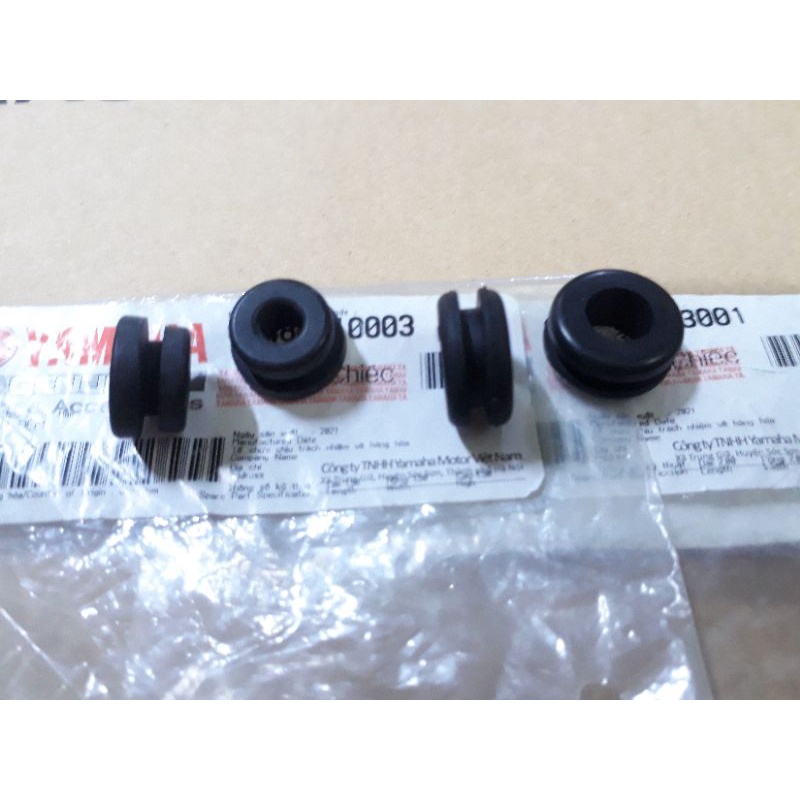 Bộ 4 cao su đèn hậu Exciter 150 Yamaha KHÁCH HÁNG XEM KỸ SP TRƯỚC KHI CHỌN.