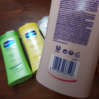 Dưỡng thể váeline Mỹ 725 ml