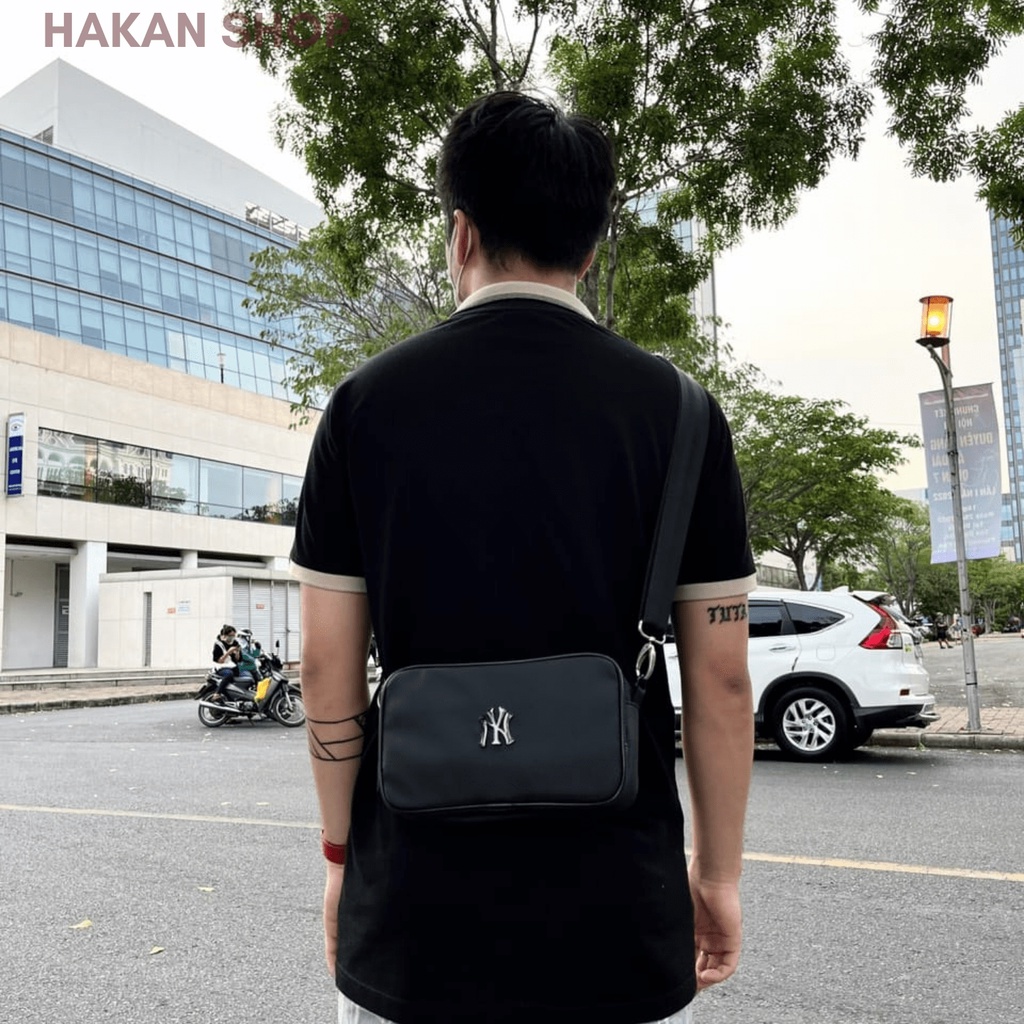 Túi Đeo Chéo Nam MLB NY Thời Trang Cao Cấp Chống Nước  Logo Kim Loại Mạ Đen Sang Trọng New 2022 size 25cm x 15cm x 5cm