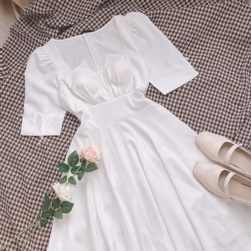 Maxi trắng ngực xếp kiểu bo eo(phiên bản tay ngắn)