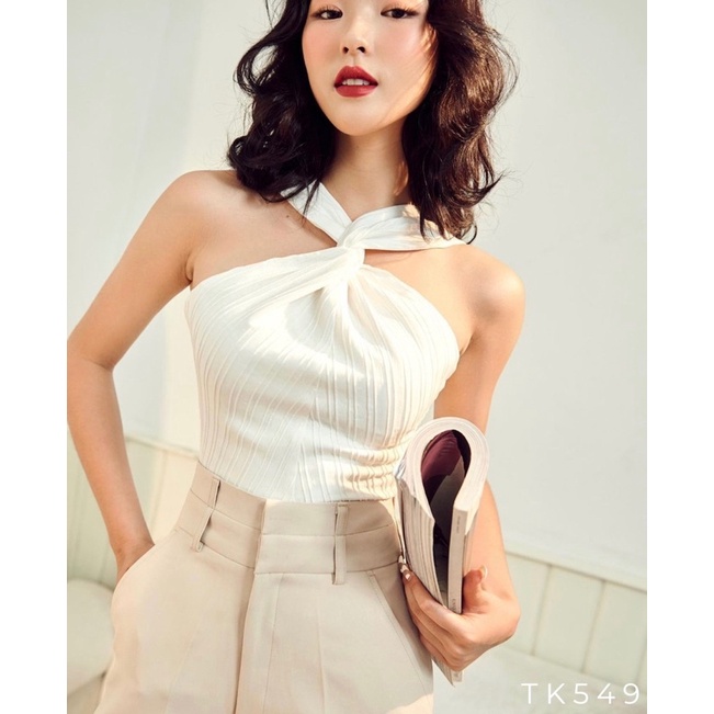 Áo nữ ôm cổ yếm xoắn form dài 3 màu đen, trắng, nude size S,M Np shop