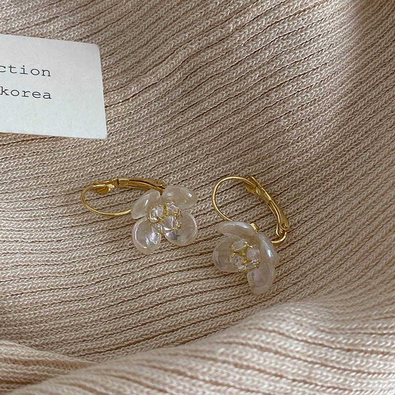 Khuyên tai hình hoa đính kim cương nhân tạo sang trọng thời trang