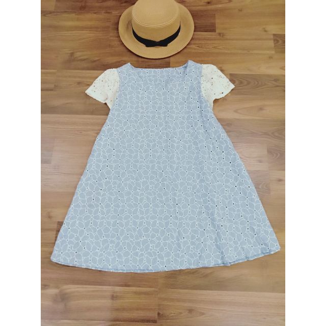 Áo váy babydoll thêu đục lỗ