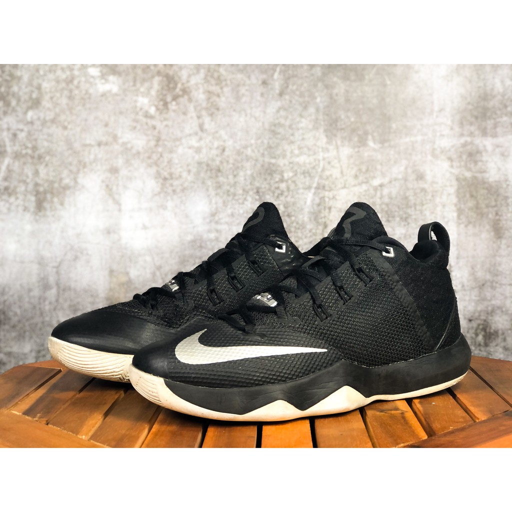 (SIZE 43) Giày thể thao chính hãng 2hand NIKE ZOOM SOLDIER 9