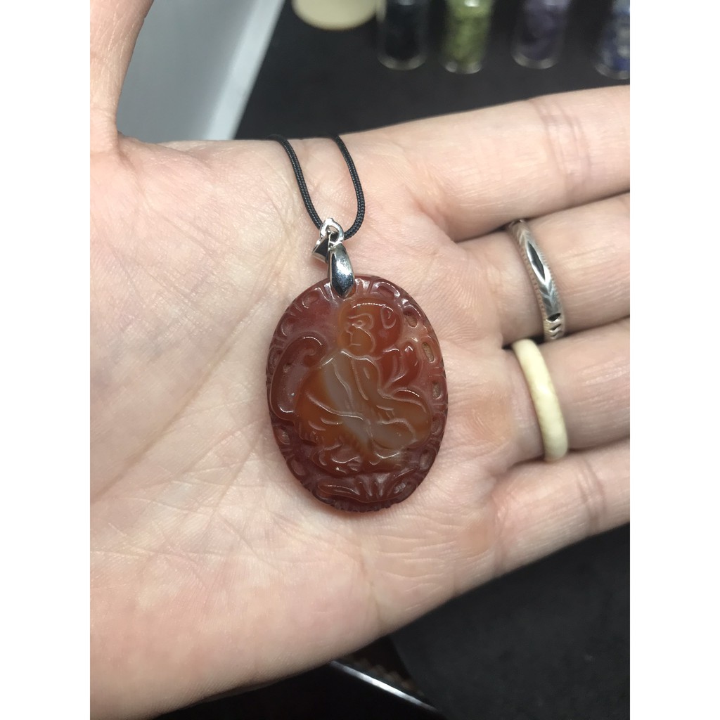 Mặt dây con giáp mã não đỏ Red Agate