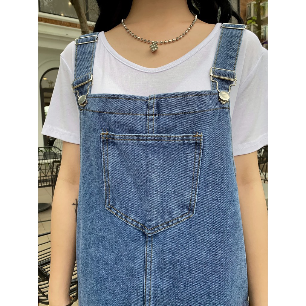 Yếm váy jeans dáng lửng có 2 màu