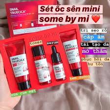 Bộ Sản Phẩm Hỗ Trợ Phục Hồi Da Chiết Xuất Ốc Sên Some By Mi 4 Món